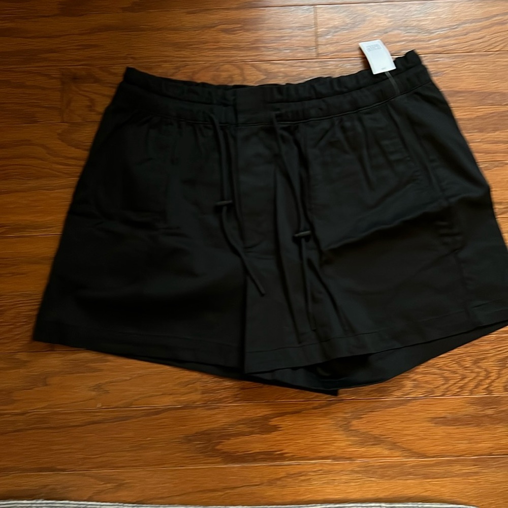 $10 CLEAR OUT SALE -  drawstring shorts NWT size L